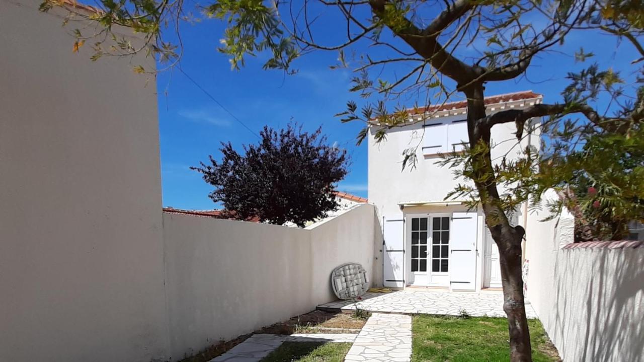 Charmante Maison De Ville Avec Jardin - 2 Chambres - 5 Pers Saint-Jean-de-Monts Exterior photo